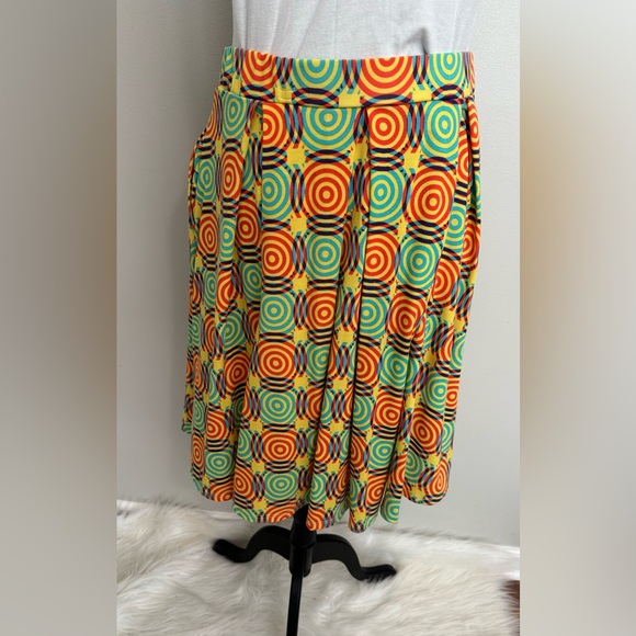 LulaRoe Madison Skirt - Picture 4 of 8